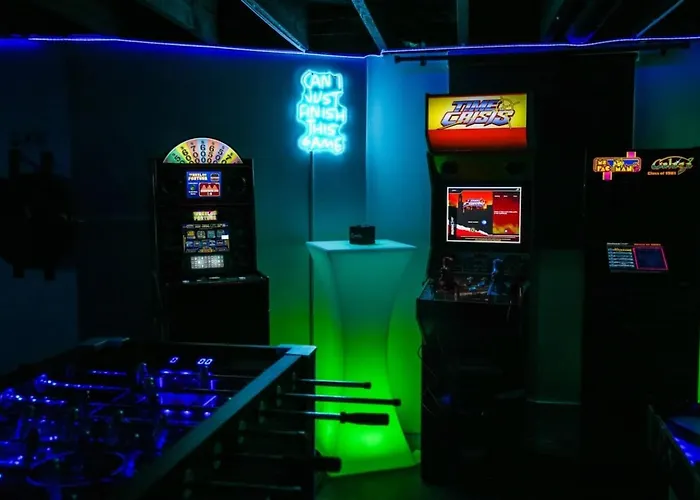 Ferienhaus Sleeps 18 • 7Br • Gym • Game Room • Theater *