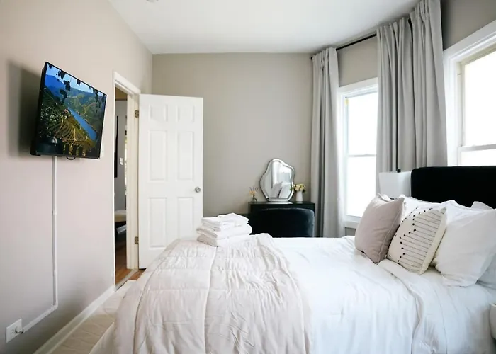 Sleeps 18 • 7Br • Gym • Game Room • Theater *