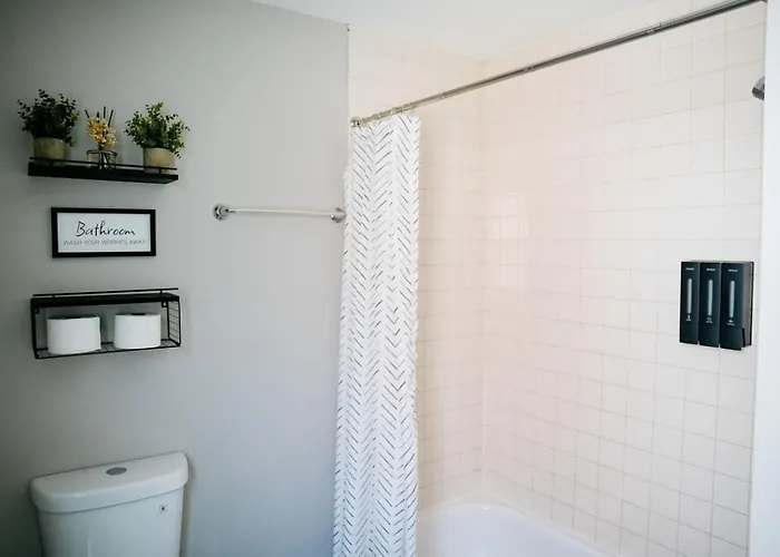 Ferienhaus Sleeps 18 • 7Br • Gym • Game Room • Theater Chicago