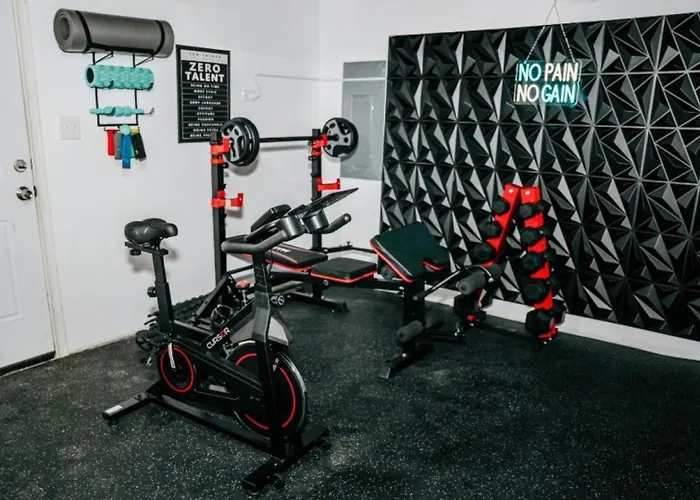 Sleeps 18 • 7br • Gym • Game • Theater *