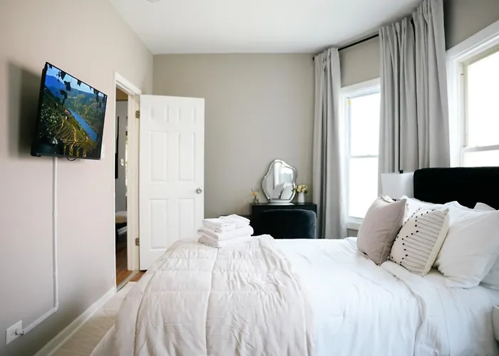 Sleeps 18 • 7br • Gym • Game • Theater Ferienhaus